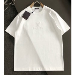 루이비통 2025 남성용 반팔 LV1782 YB