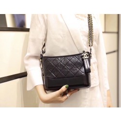 [홍콩명품.CHANEL] 샤넬 가브리엘 스몰 호보백 빈티지 카프스킨 & 골드 메탈 블랙 GD