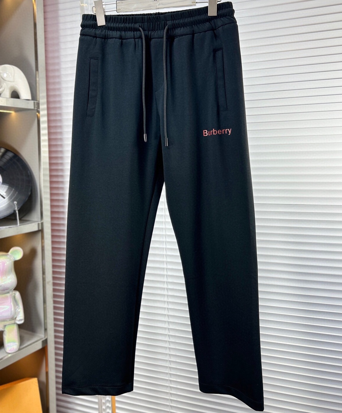 버버리 2025 남성용 바지 BU1221 YB