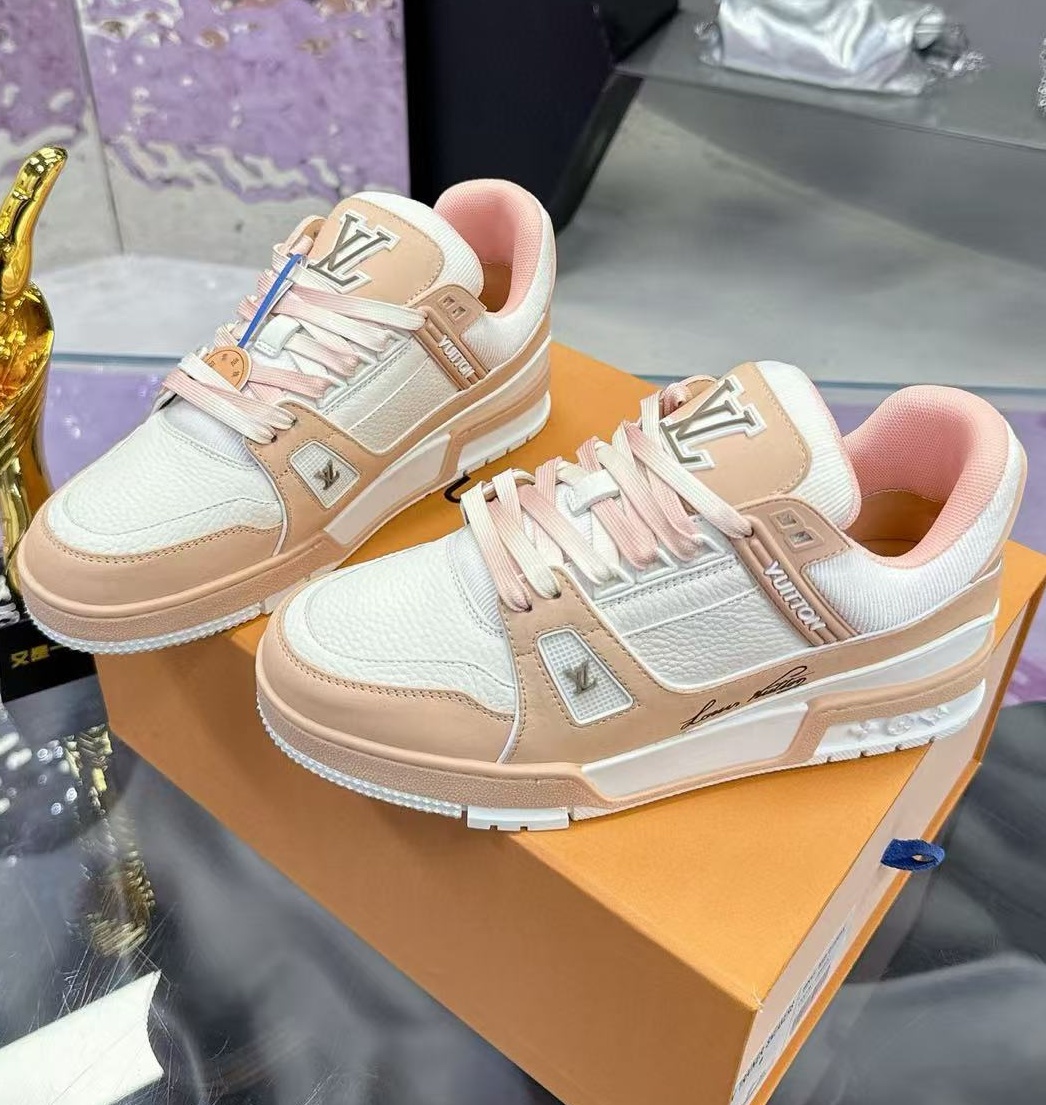 루이비통 2025 여성 스니커즈 WA5434 DN
