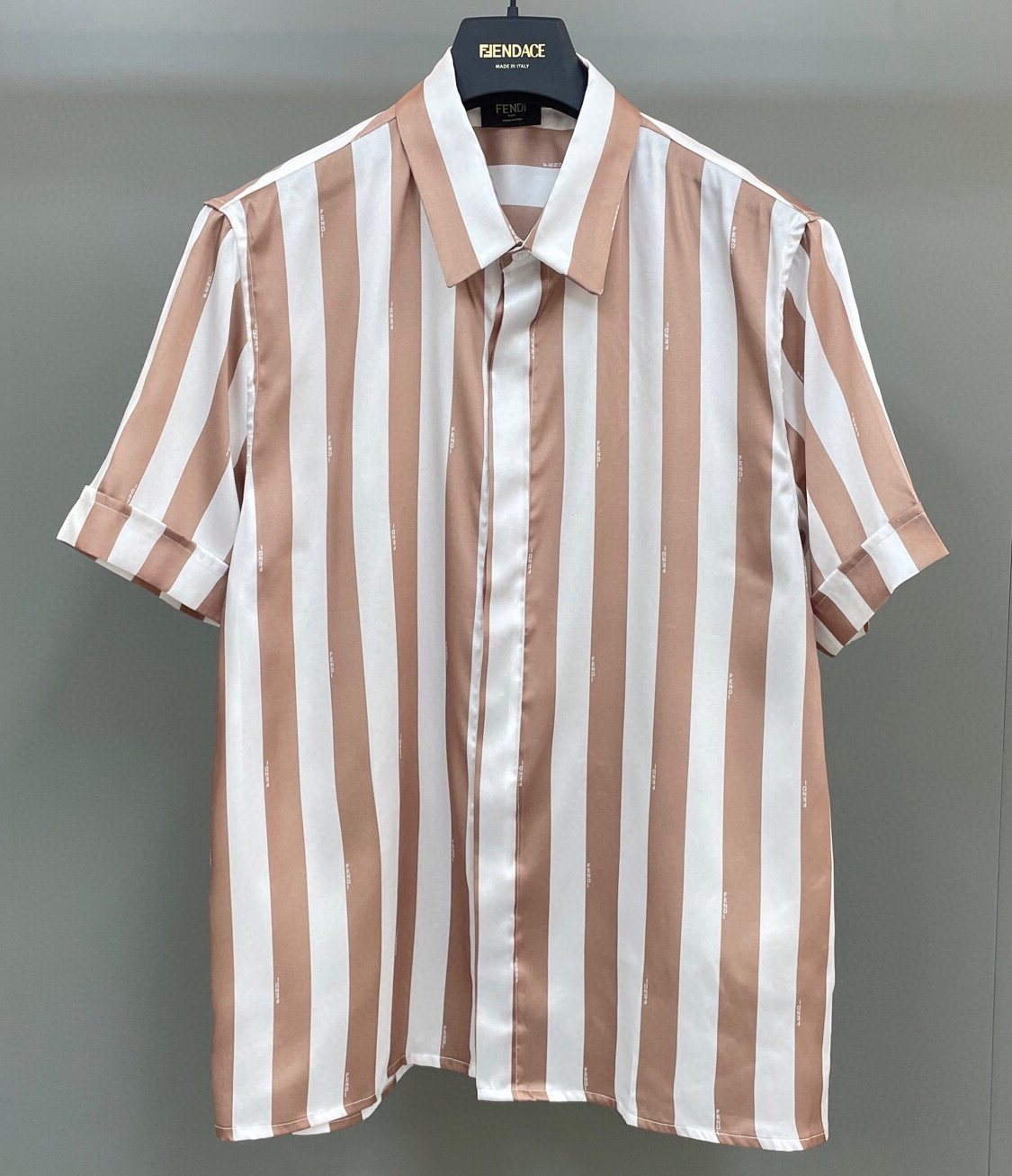 [홍콩명품.FENDI] 펜디 2025 남성용 반팔셔츠 FD538 HD 홍콩명품의류,구매대행,온라인명품