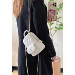 [홍콩명품.CHANEL]샤넬 시즌 크루즈 캐비어 탑핸들 미니 백팩 화이트 금장 AP3753