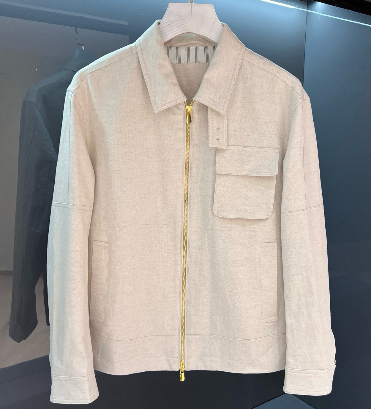 [홍콩명품.BRUNELLO CUCINELLI]브루넬로 쿠치넬리 2025 남성용 린넨 자켓 BL1166 HD 홍콩명품의류,구매대행,온라인명품