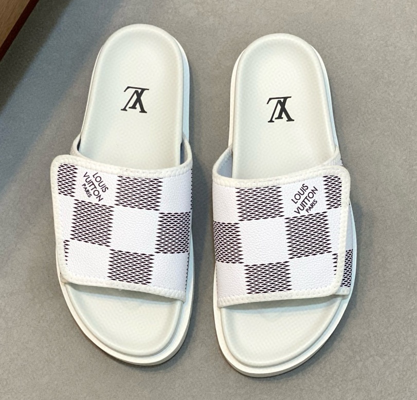 [홍콩명품.Louis Vuitton] 루이비통 2025 남성용 슬리퍼 LV772 SH-E 홍콩명품의류,구매대행,온라인명품