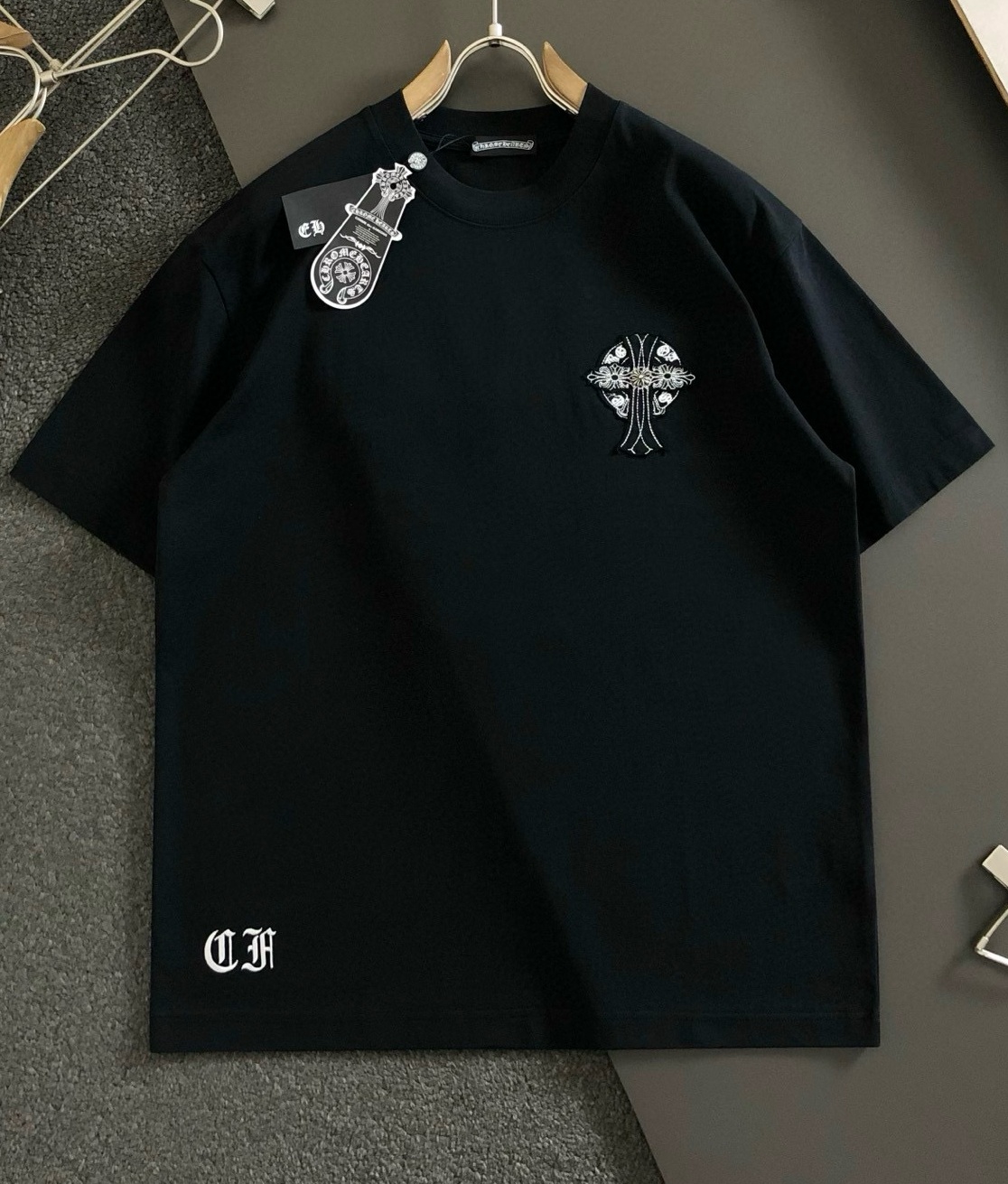[홍콩명품.CHROME HEARTS] 크롬하츠 2025 남성용 반팔 GC293 YB 2컬러 홍콩명품의류,구매대행,온라인명품
