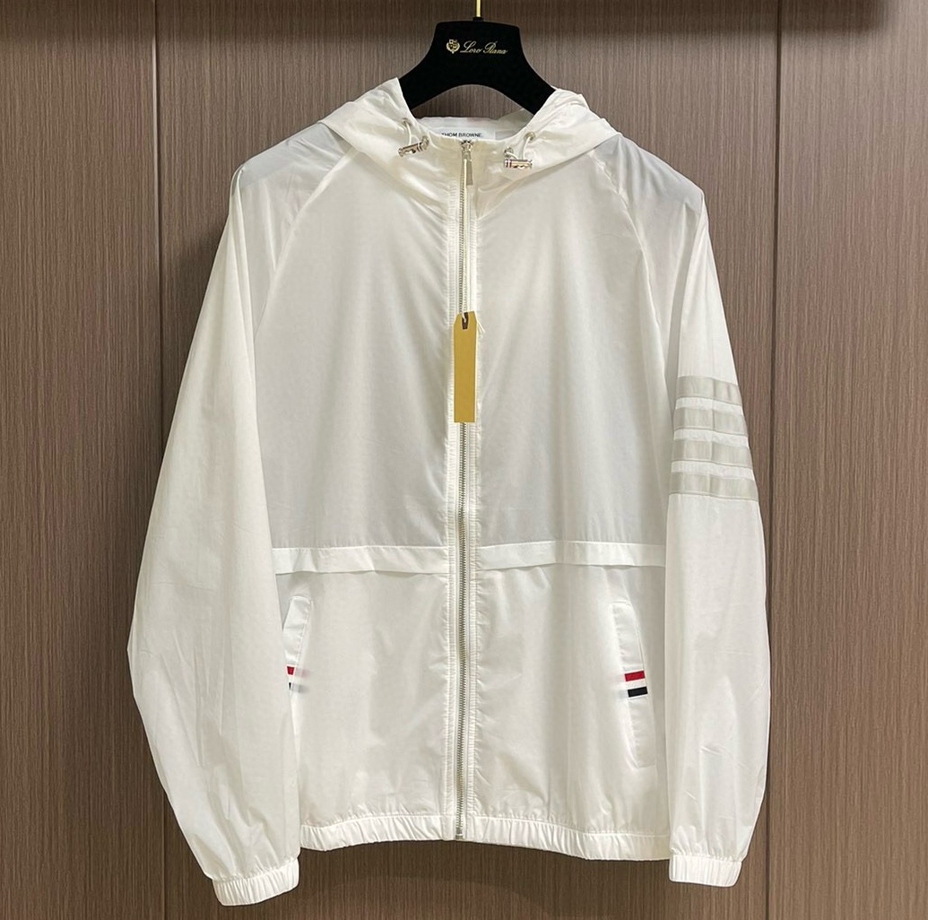 [홍콩명품.THOM BROWNE ] 톰 브라운 2025 남성용 바람막이 자켓 TB1215 PD 홍콩명품의류,구매대행,온라인명품