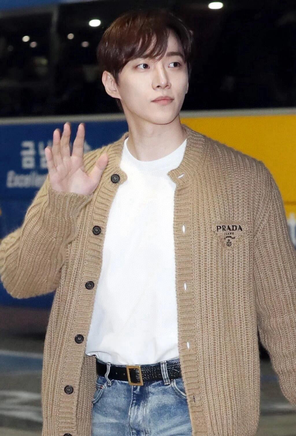 [홍콩명품.PRADA] 프라다 2025 남성용 울 가디건 PD1386 PD 홍콩명품의류,구매대행,온라인명품