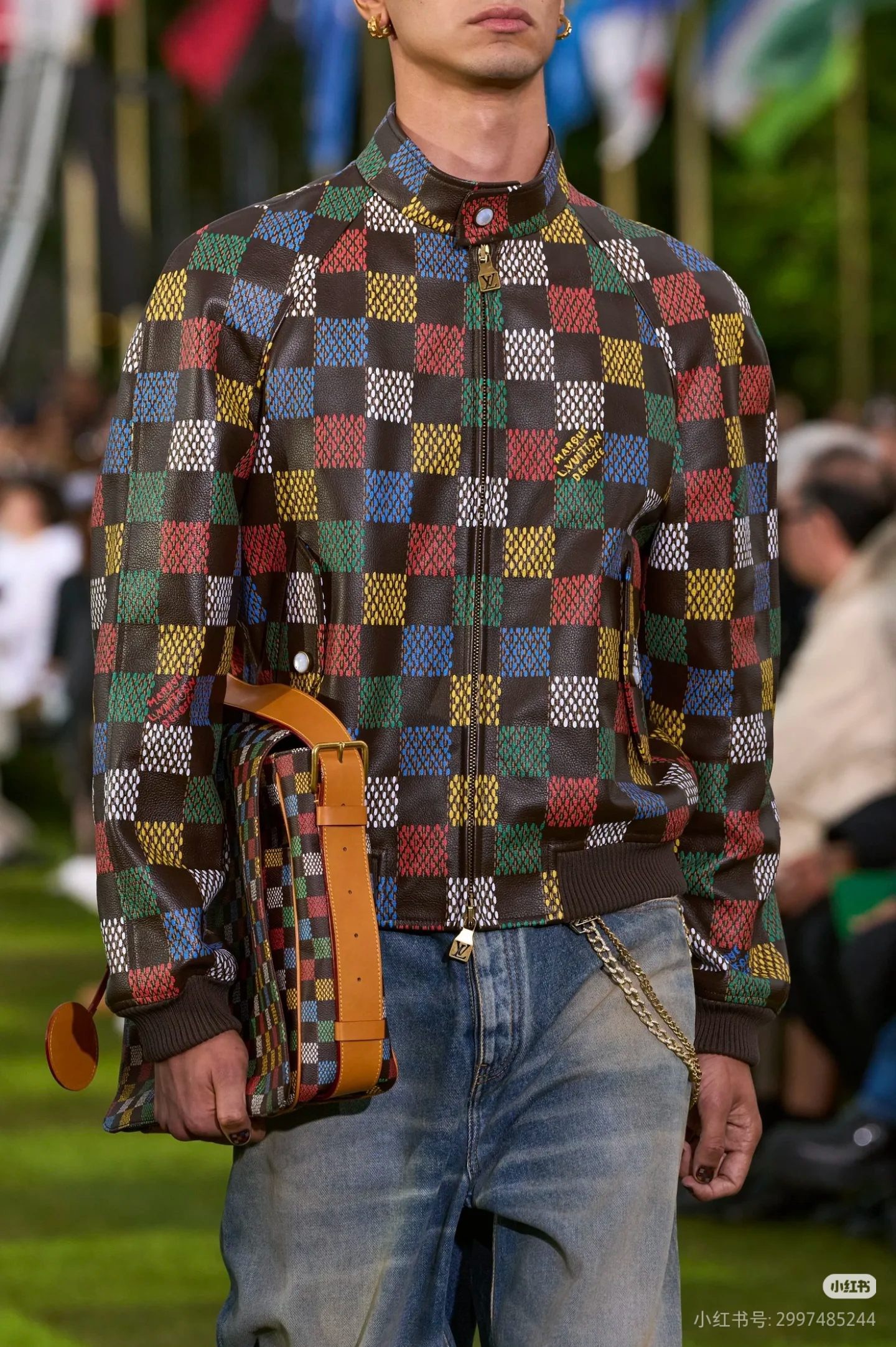 [홍콩명품.LOUIS VUITTON] 루이비통 2025 남성용 양가죽자켓 LV2049 HD 홍콩명품의류,구매대행,온라인명품