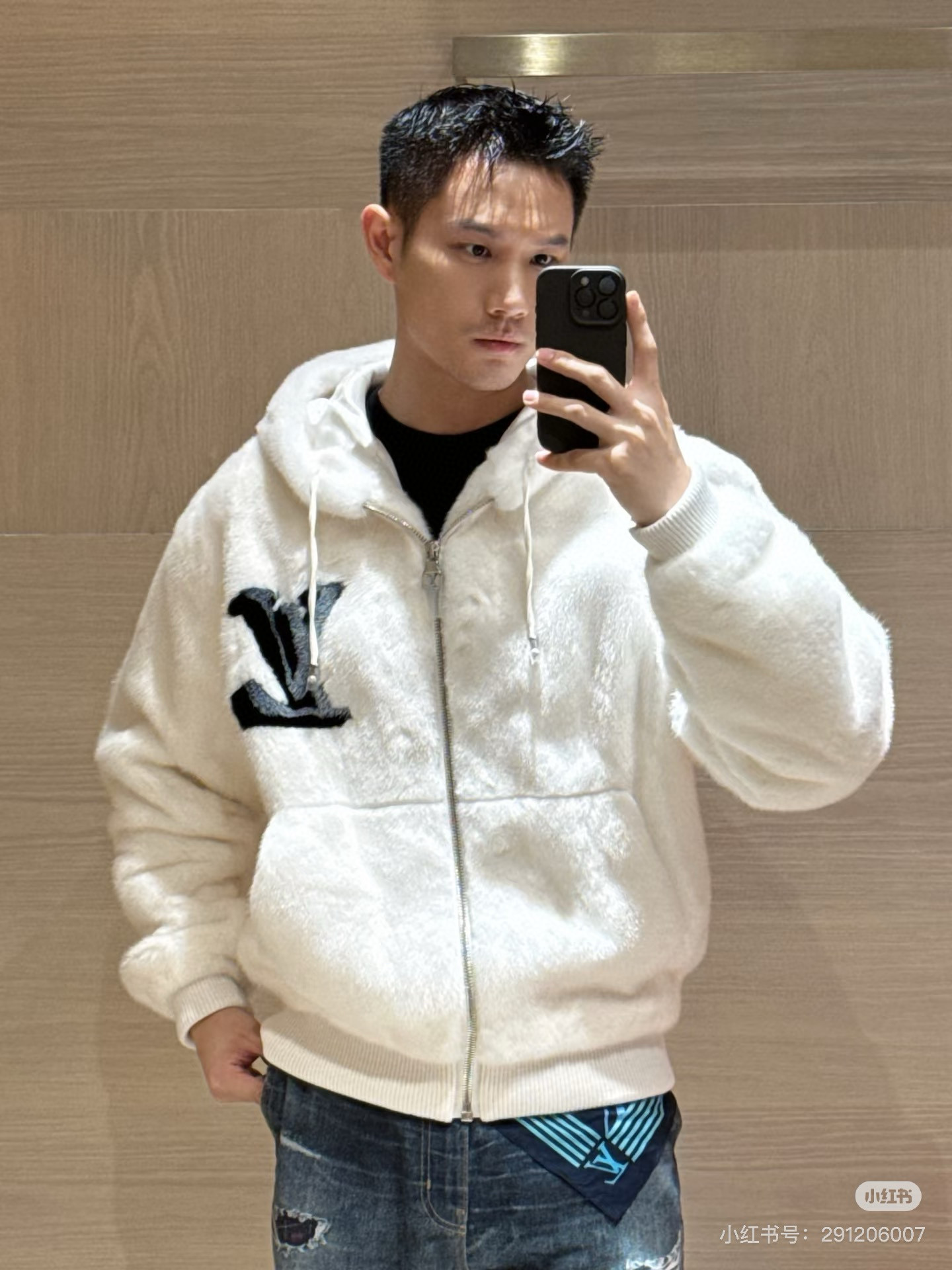 [홍콩명품.LOUIS VUITTON] 루이비통 2025 남성용 플리스 블루종자켓 LV2060 HD 홍콩명품의류,구매대행,온라인명품