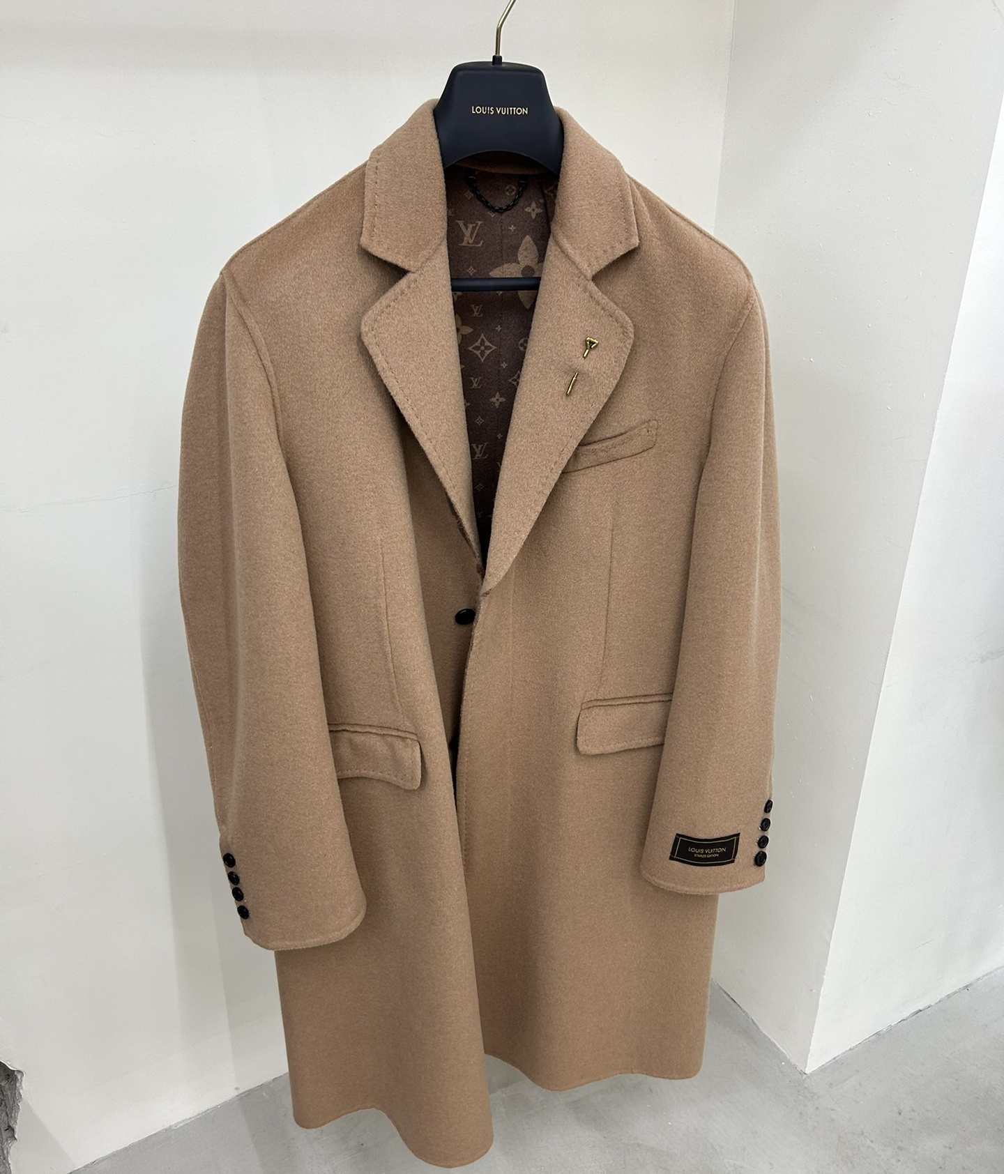 [홍콩명품.LOUIS VUITTON] 루이비통 2025 남성용 울코트 LV2074 HD  홍콩명품의류,구매대행,온라인명품