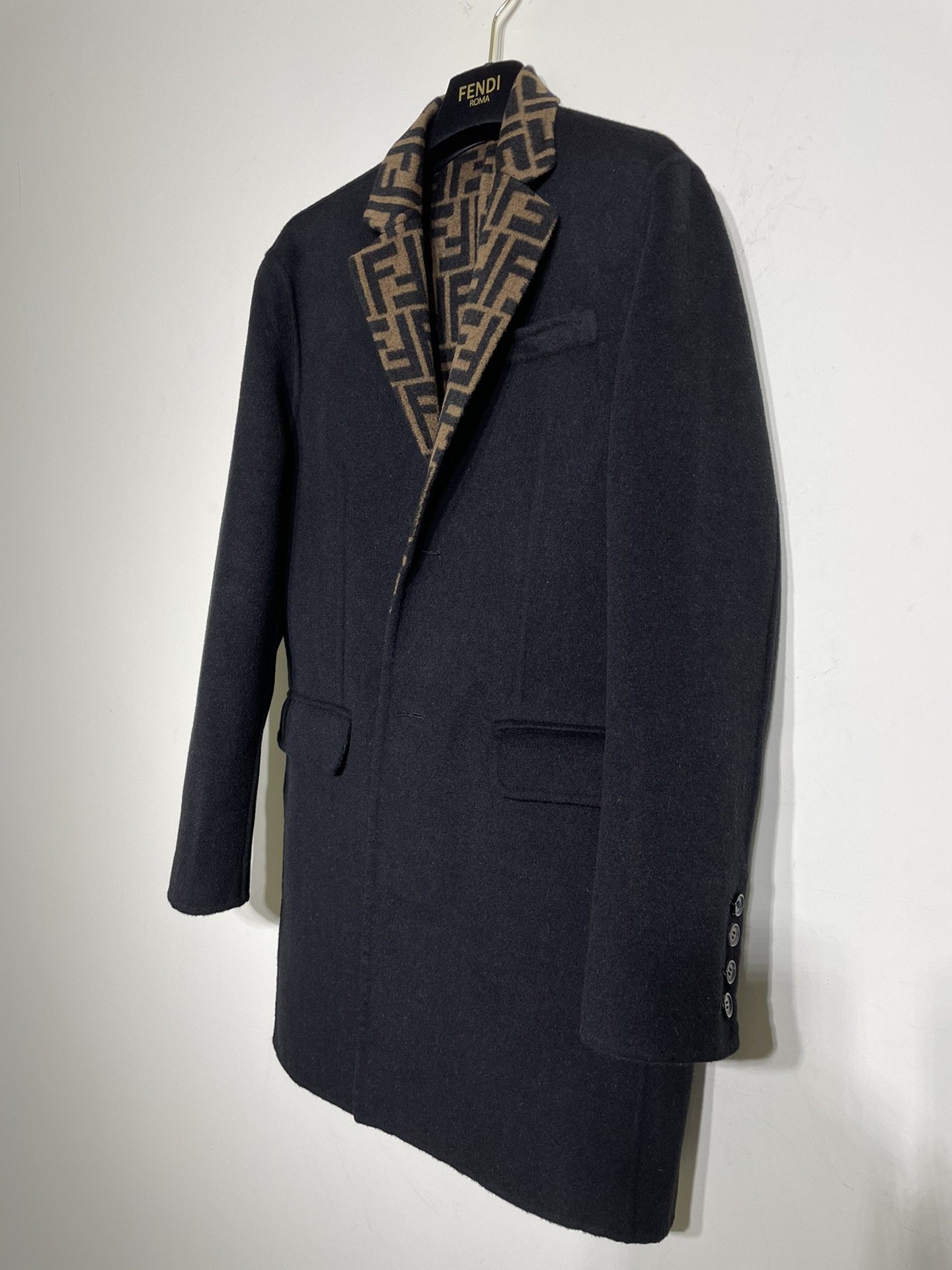 [홍콩명품,FENDI] 펜디 2025 남성용 울코트 FD606 HD 홍콩명품의류,구매대행,온라인명품