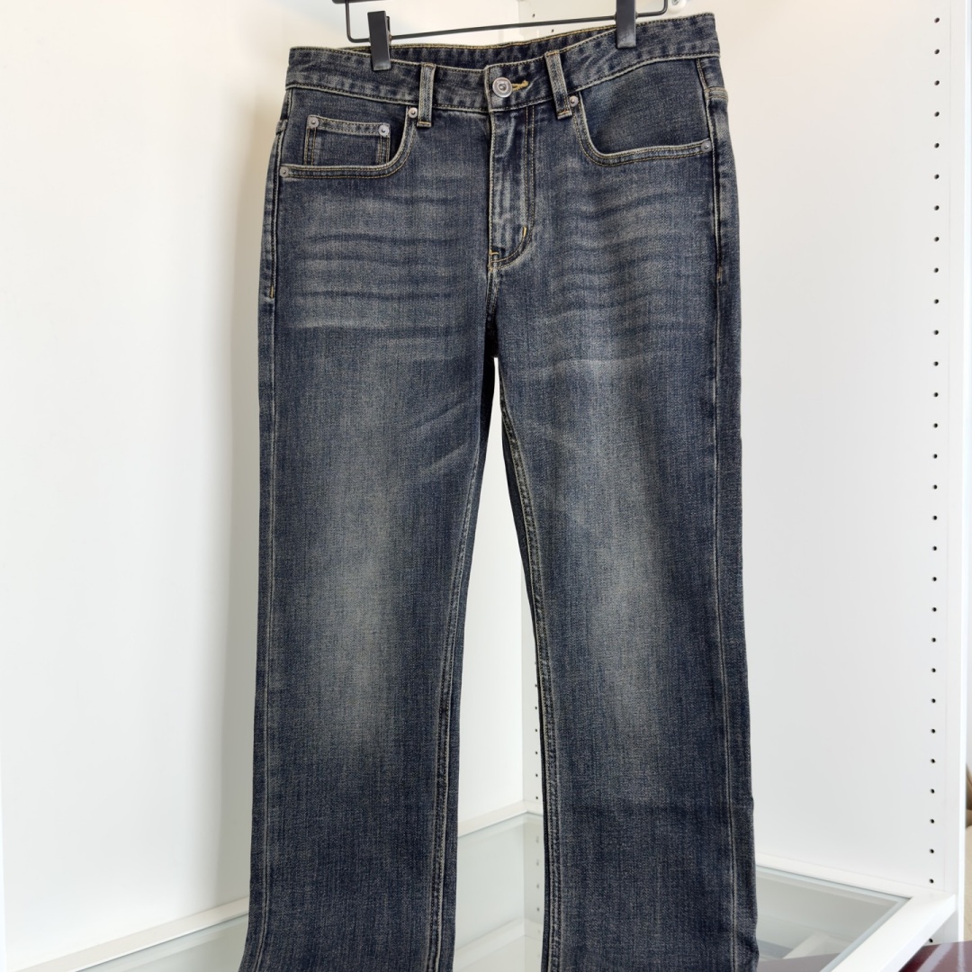 [홍콩명품.FERRAGAMO] 페라가모 2025 남성용 청바지 FG072 YB 홍콩명품의류,구매대행,온라인명품