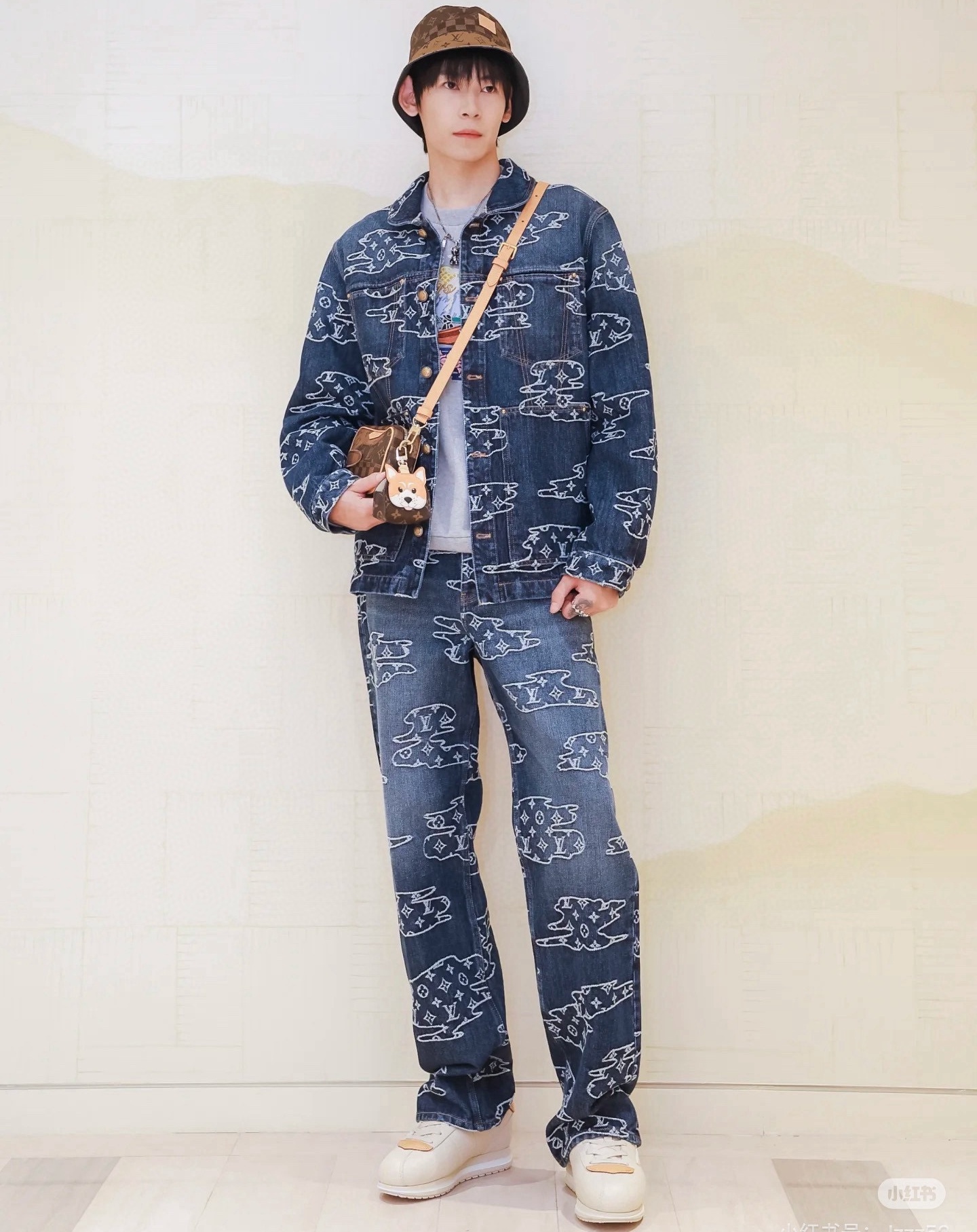 홍콩명품.LOUIS VUITTON] 루이비통 2025 남성용 자켓세트 LV2082 PD 홍콩명품의류,구매대행,온라인명품