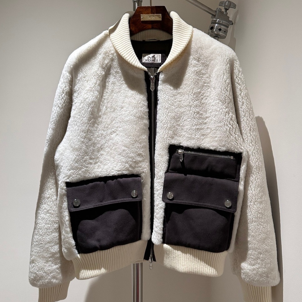 [홍콩명품.HERMES] 에르메스 2025 남성용 모피일체 양가죽자켓 HM429 HD 홍콩명품의류,구매대행,온라인명품