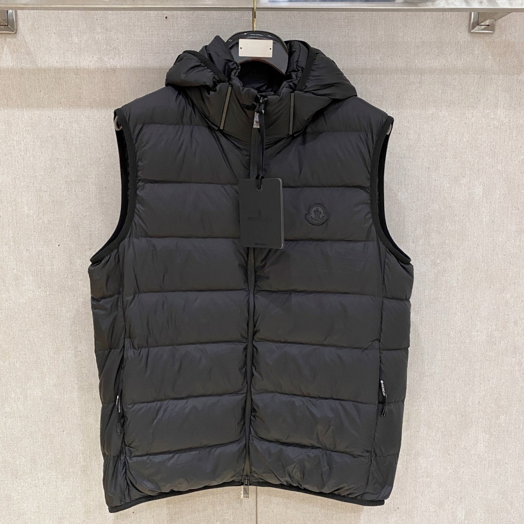 [홍콩명품.MONCLER] 몽클레어 2025 남성용 구스다운 패딩조끼 MQ1363 YB 홍콩명품의류,구매대행,온라인명품