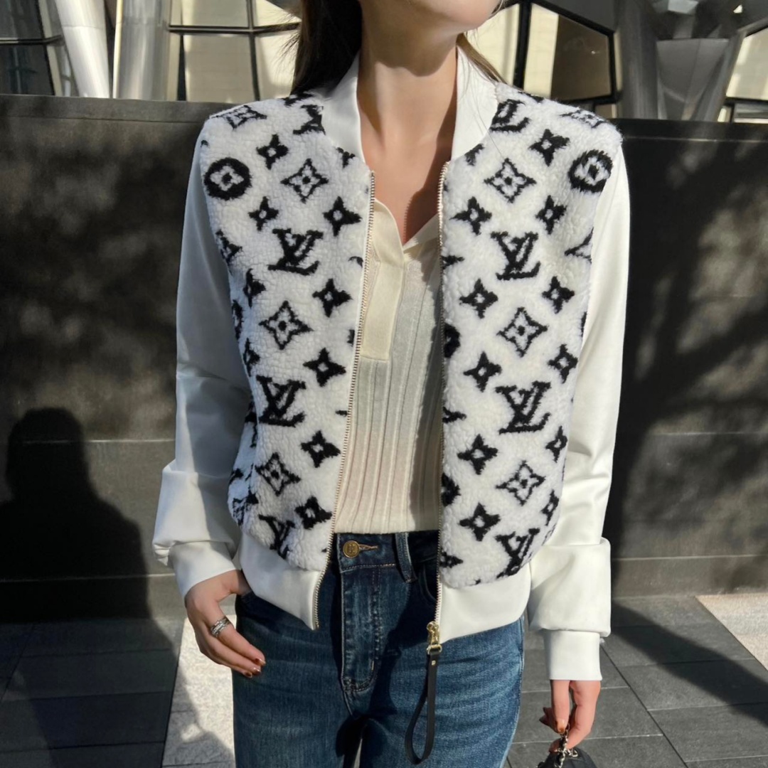 [홍콩명품.LOUIS VUITTON] 루이비통 2025 여성용 자켓 WA5789 JS 홍콩명품의류,구매대행,온라인명품