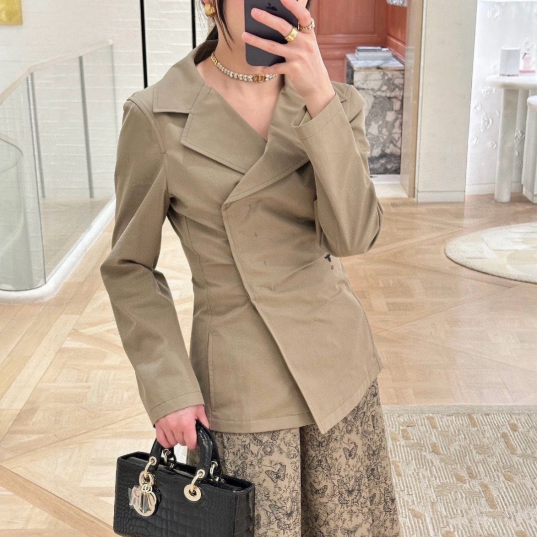 [홍콩명품.Christian Dior] 크리스챤 디올 2025 여성용 수트자켓 WA5856 JS 홍콩명품의류,구매대행,온라인명품