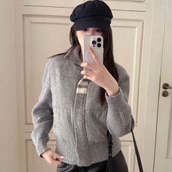 [홍콩명품.THOM BROWNE ] 톰 브라운  2025 여성 울+구스다운 패딩 WA5964 JS 홍콩명품의류,구매대행,온라인명품