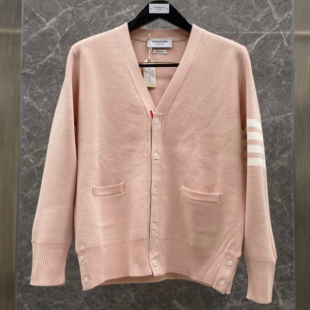 [홍콩명품.THOM BROWNE ] 톰 브라운 2025 남성용 니트 가디건 TB1294 TB 홍콩명품의류,구매대행,온라인명품