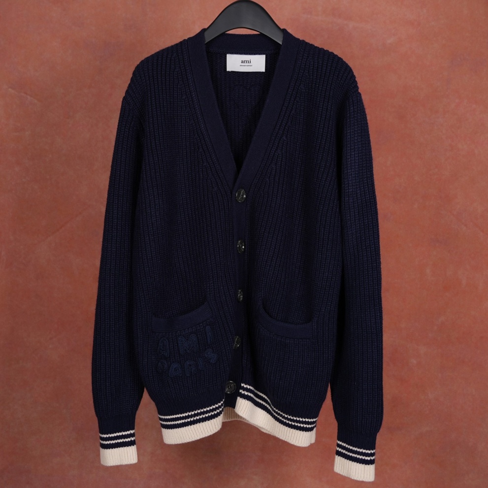 [홍콩명품.AMI] 아미 2025 남성용 울 가디건 AM031 YB 홍콩명품의류,구매대행,온라인명품