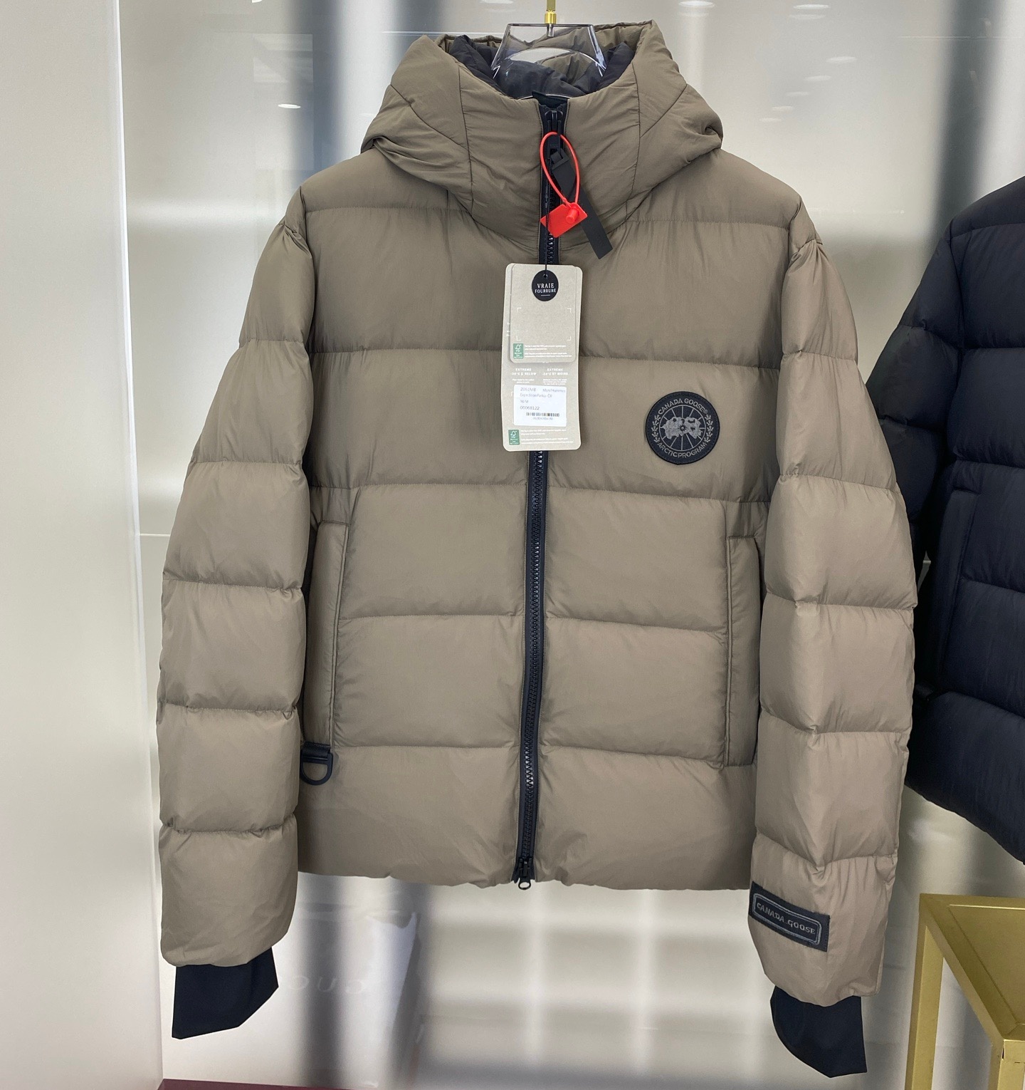 [ 홍콩명품.CANADA GOOSE ] 캐나다 구스  2025 남성용 구스다운 패딩자켓 CG 004 YB 홍콩명품의류,구매대행,온라인명품