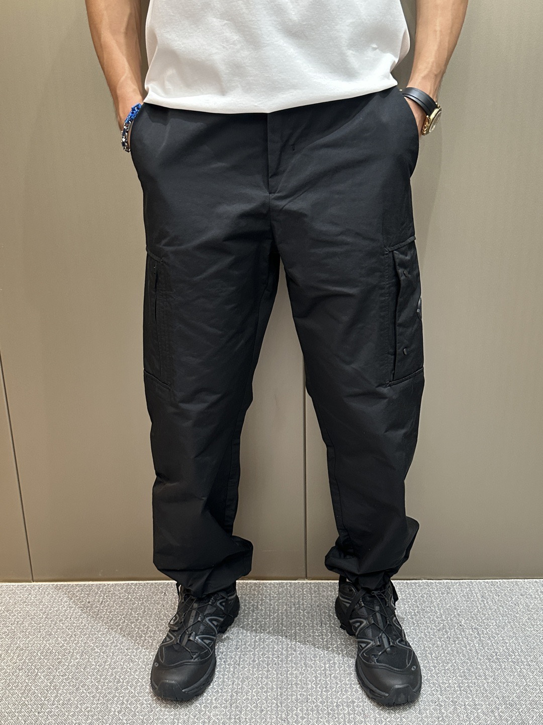 [홍콩명품.MONCLER] 몽클레어 2025 남성용 바지 MQ1437 HD 홍콩명품의류,구매대행,온라인명품