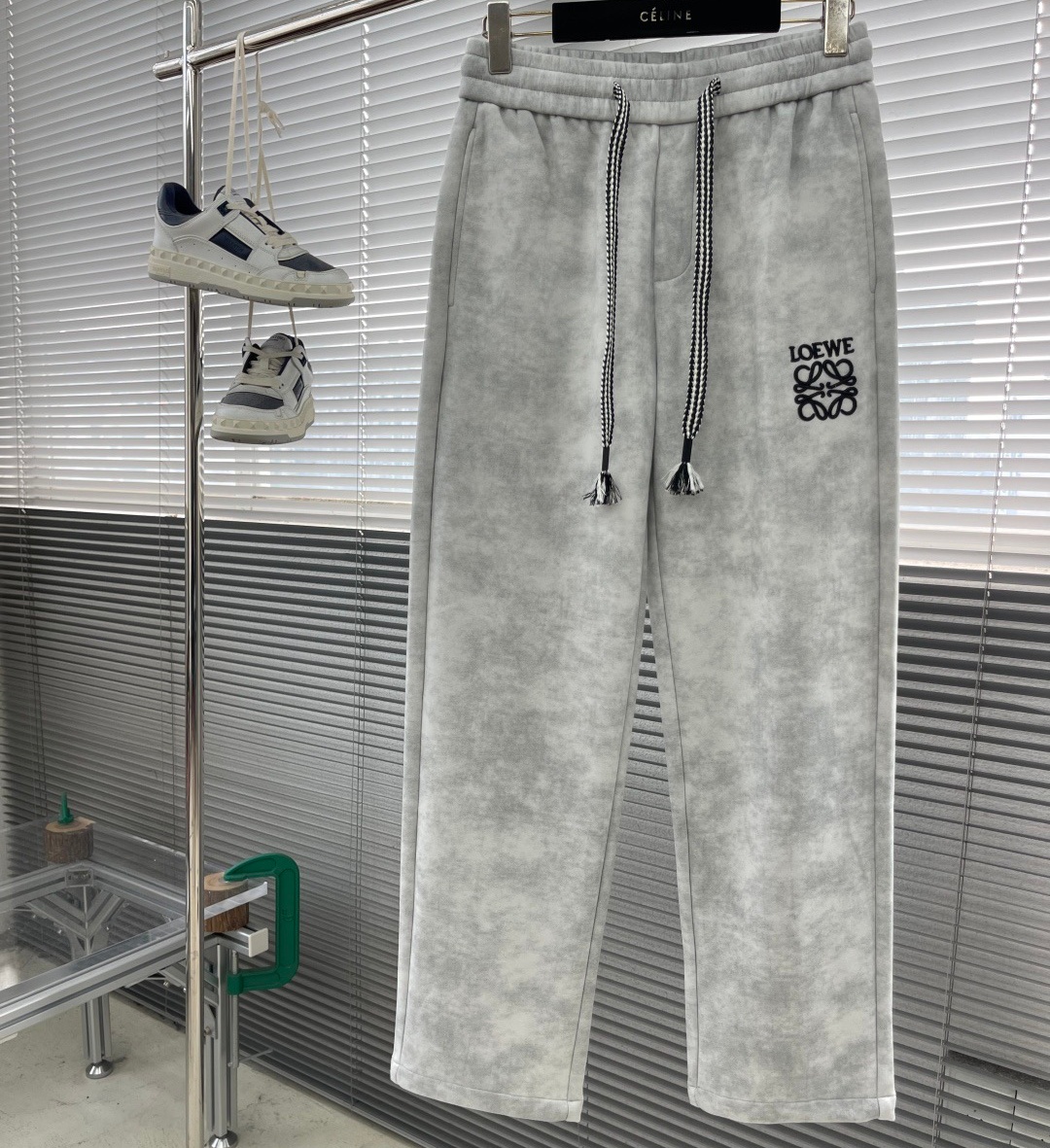 [홍콩명품.LOEWE] 로에베 2025 남성용 바지 LE434 HD 홍콩명품의류,구매대행,온라인명품