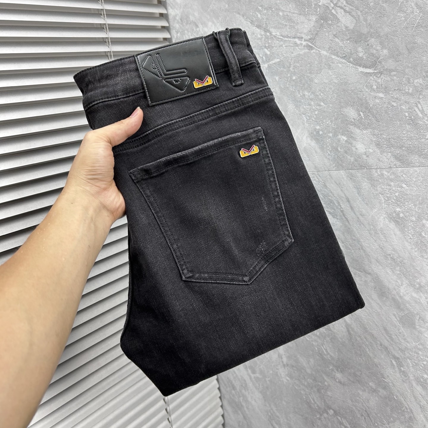 [홍콩명품,FENDI] 펜디 2025 남성용 청바지 FD635 YB 홍콩명품의류,구매대행,온라인명품