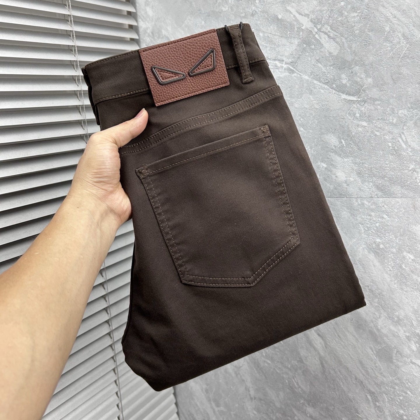 [홍콩명품,FENDI] 펜디 2025 남성용 청바지 FD636 YB 홍콩명품의류,구매대행,온라인명품