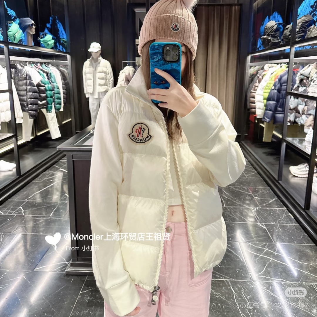 [홍콩명품.MONCLER] 몽클레어 2025 여성 구스다운 패딩 WA6072 JS  홍콩명품의류,구매대행,온라인명품