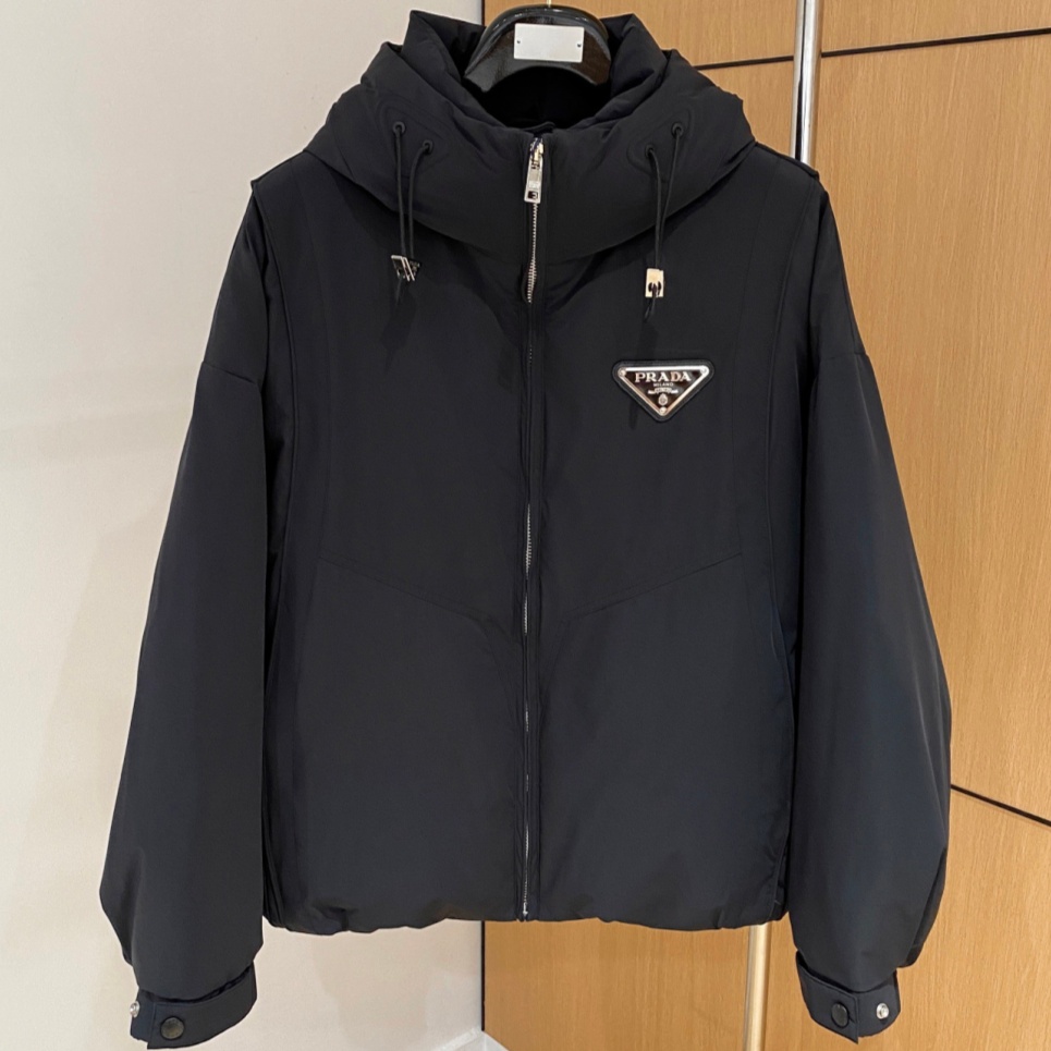 [홍콩명품.PRADA] 프라다 2025 남성용 구스다운 패딩 PD1536 YB 홍콩명품의류,구매대행,온라인명품