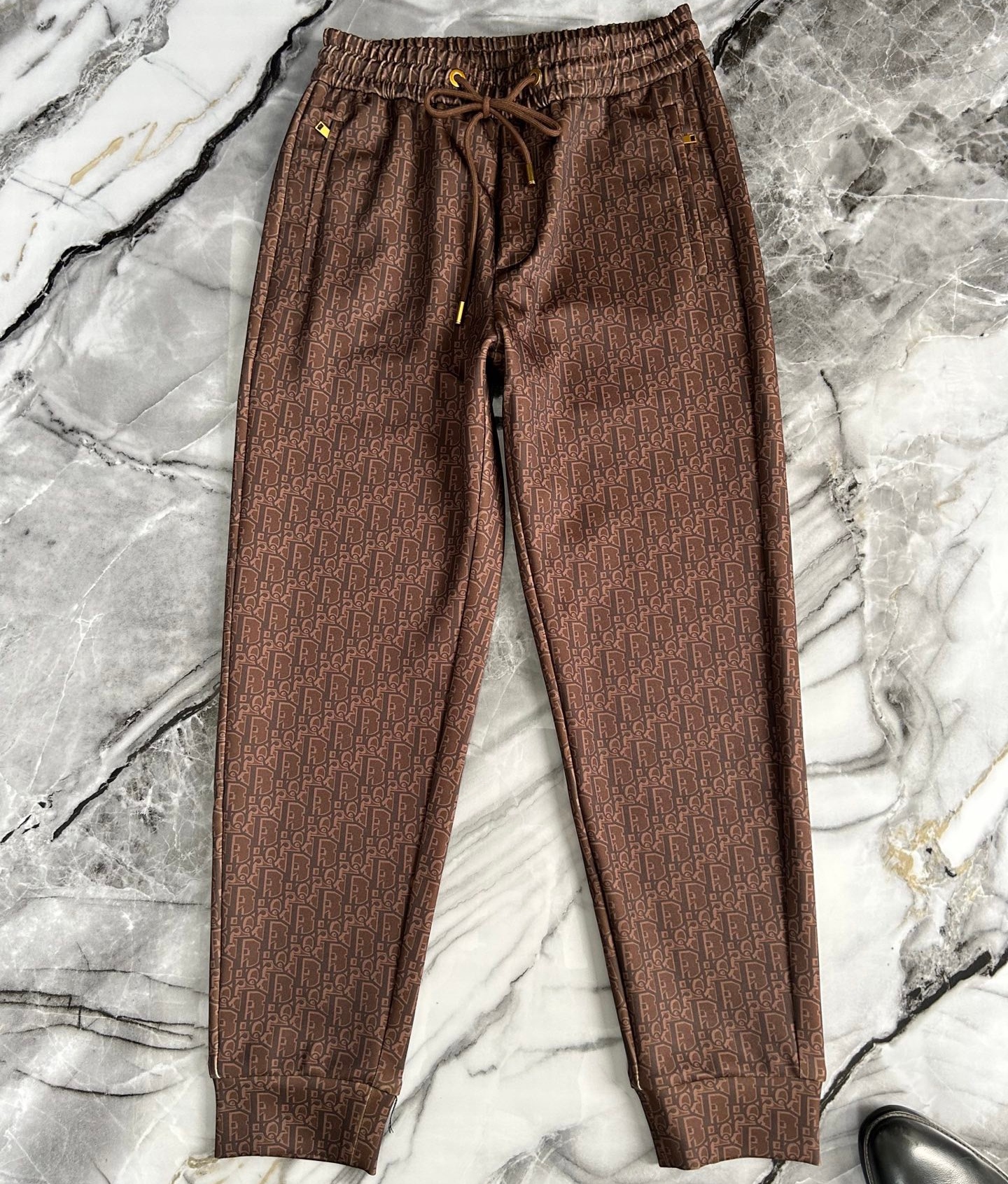 [홍콩명품.Christian Dior]크리스챤 디올 2025 남성용 추리닝바지 CD1101 PD 홍콩명품의류,구매대행,온라인명품