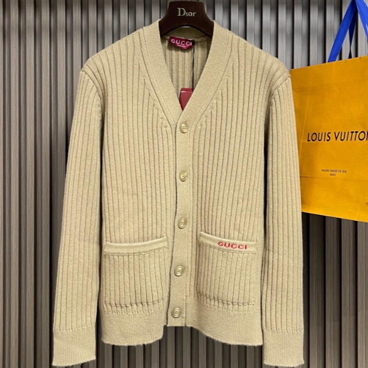 [홍콩명품.GUCCI] 구찌 2025 남성용 울 가디건 GC549 PD 홍콩명품의류,구매대행,온라인명품