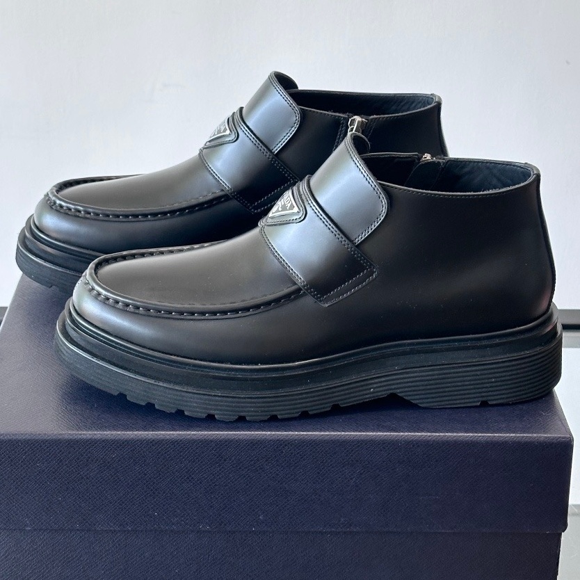 [홍콩명품.PRADA] 프라다 2025 남성용 앵글부츠 PD589 SH-E 홍콩명품의류,구매대행,온라인명품