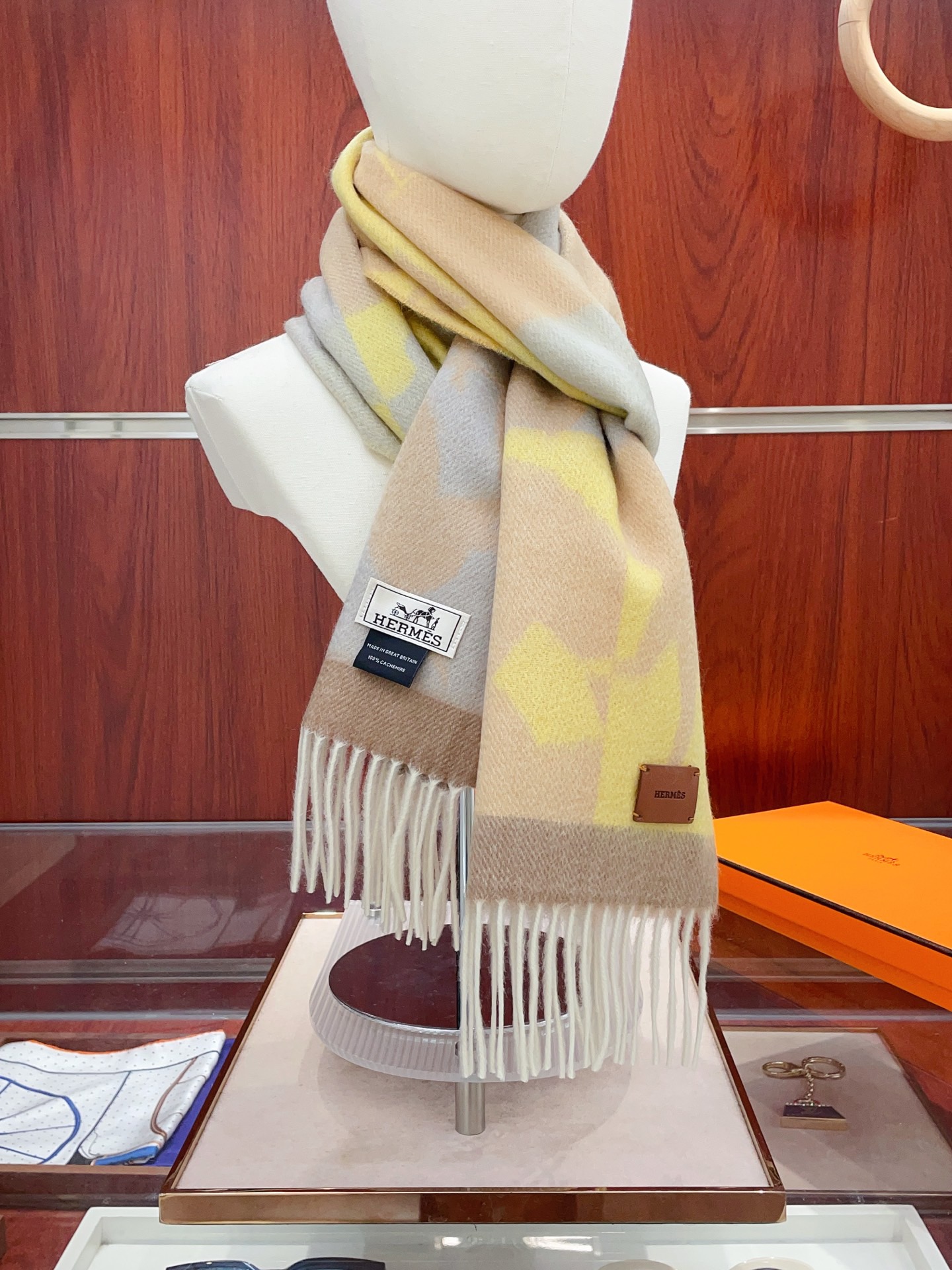 [홍콩명품.HERMES] 에르메스 2025 남여공용 캐시미어 스카프 SN1067 SG1 홍콩명품의류,구매대행,온라인명품