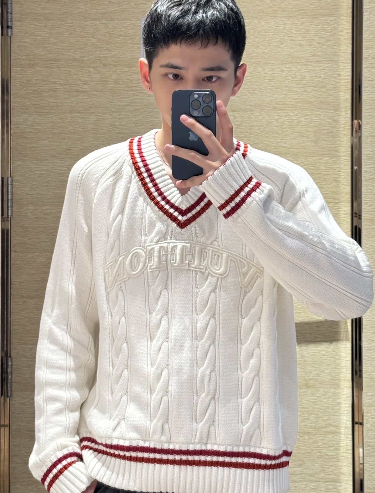 [홍콩명품.LOUIS VUITTON] 루이비통 25SS 니트 풀오버 LV2401 PD 홍콩명품의류,구매대행,온라인명품