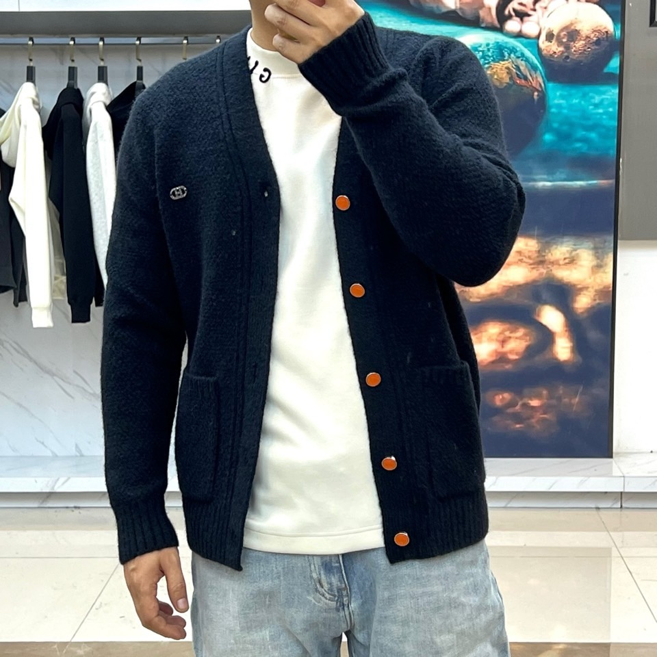 [홍콩명품.HERMES] 에르메스 2025 남성용 울가디건 HM484 PD  홍콩명품의류,구매대행,온라인명품