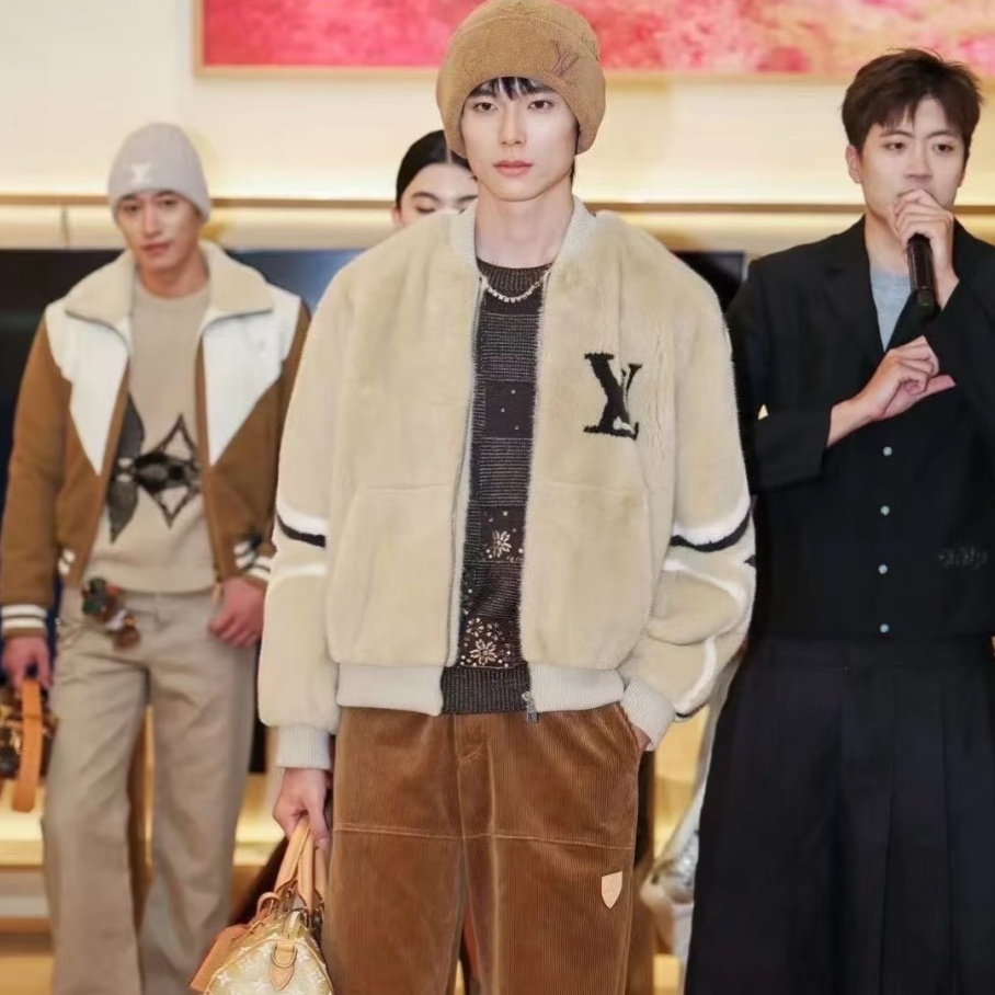 [홍콩명품.LOUIS VUITTON] 루이비통 2026 남성용 플리스 블루종자켓 LV2505 HD 홍콩명품의류,구매대행,온라인명품