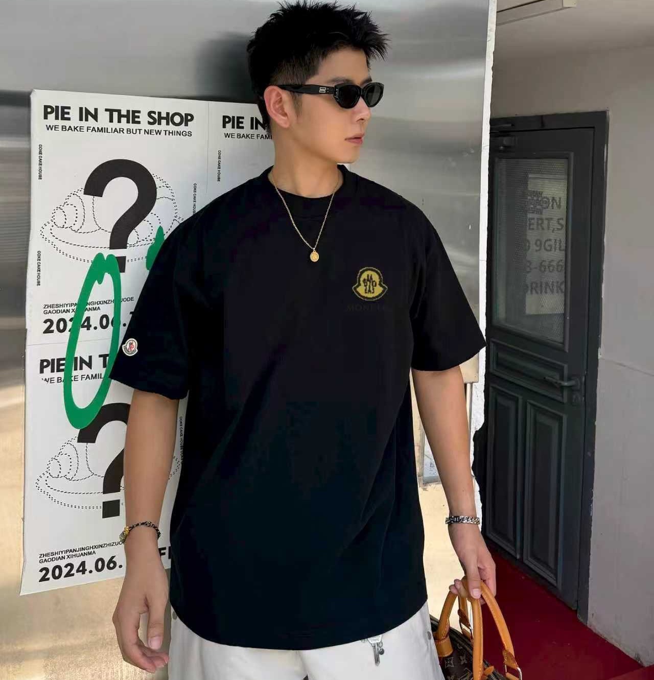 [홍콩명품.MONCLER] 몽클레어 2026 남성용 반팔티 MQ1635 PD 홍콩명품의류,구매대행,온라인명품