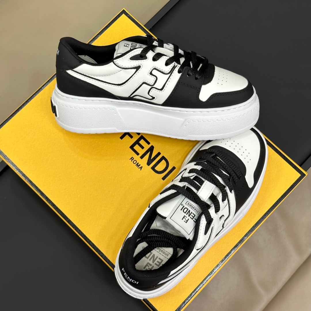 [홍콩명품,FENDI] 펜디 2026 여성용 스니커즈 운동화 WA6102 DN 홍콩명품의류,구매대행,온라인명품