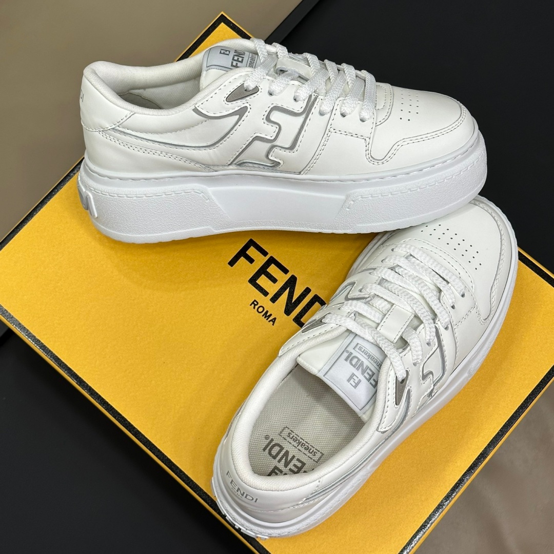 [홍콩명품,FENDI] 펜디 2026 여성용 스니커즈 운동화 WA6104 DN 홍콩명품의류,구매대행,온라인명품