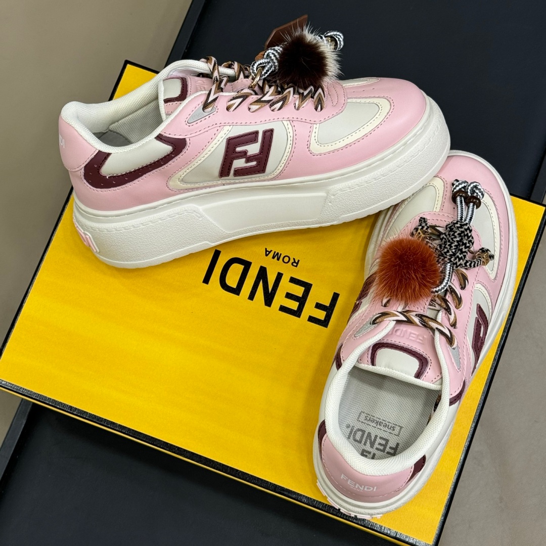 [홍콩명품,FENDI] 펜디 2026 여성용 스니커즈 운동화 WA6107 DN 홍콩명품의류,구매대행,온라인명품