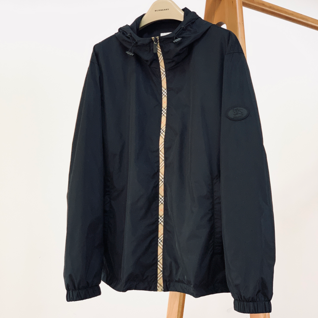 [홍콩명품.BALENCIAGA] 발렌시아가 2026 남성용 반팔 BL1366 PD 홍콩명품의류,구매대행,온라인명품