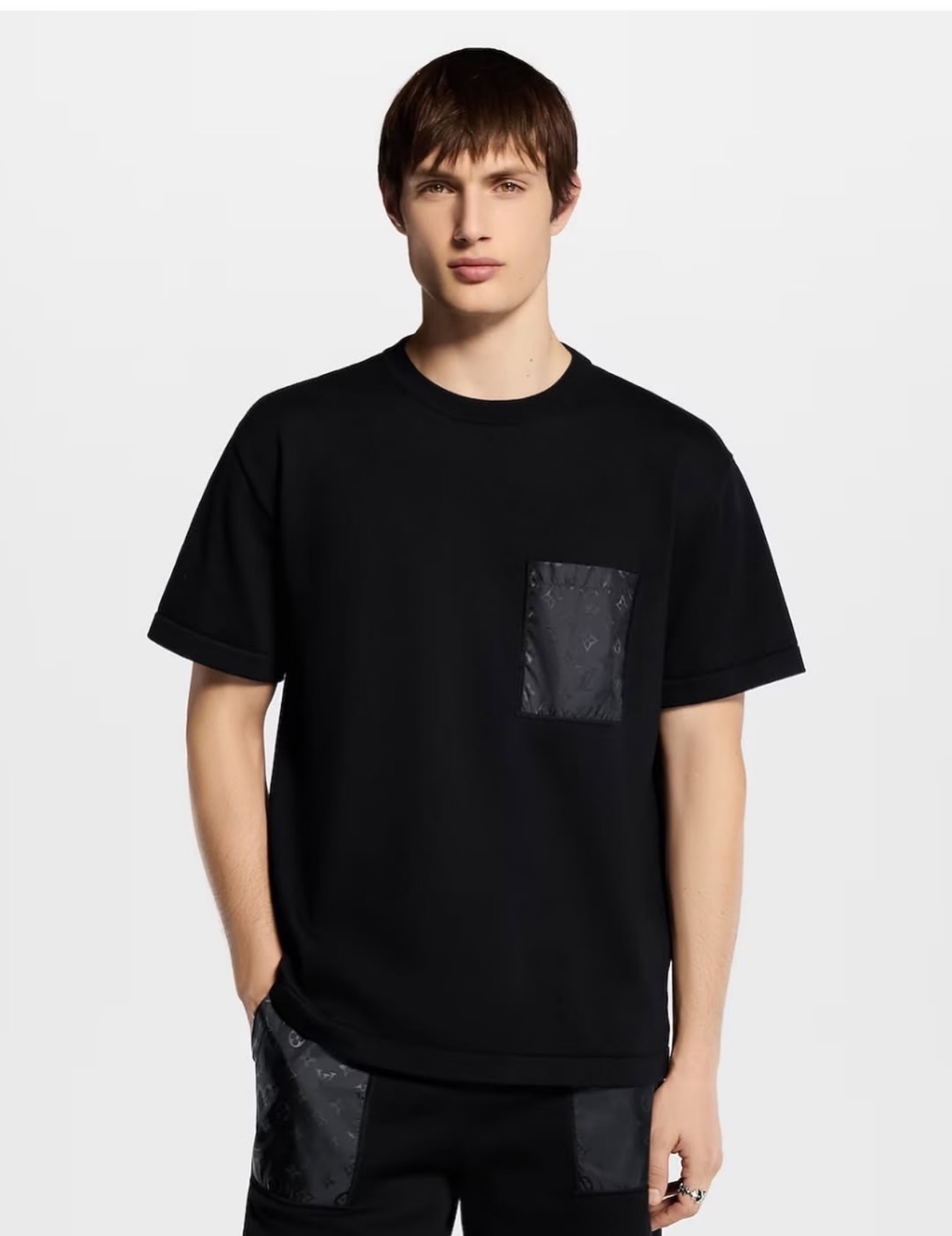 [홍콩명품.LOUIS VUITTON] 루이비통 2026 남성용 반팔세트 LV2753 PD 홍콩명품의류,구매대행,온라인명품