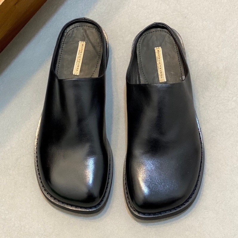 [홍콩명품.BOTTEGA VENETA] 보테가베네타 2026 남성용 슬리퍼 BV060 SH-E 홍콩명품의류,구매대행,온라인명품