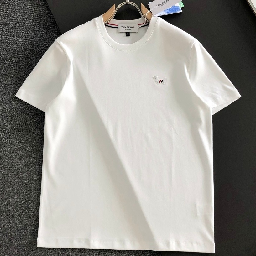 [홍콩명품.THOM BROWNE ] 톰 브라운 2026 남성용 반팔 TB1437 PD  홍콩명품의류,구매대행,온라인명품