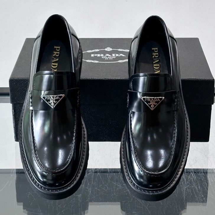 [홍콩명품.PRADA] 프라다 2026 남성용 로퍼 PD695 SH-E 홍콩명품의류,구매대행,온라인명품