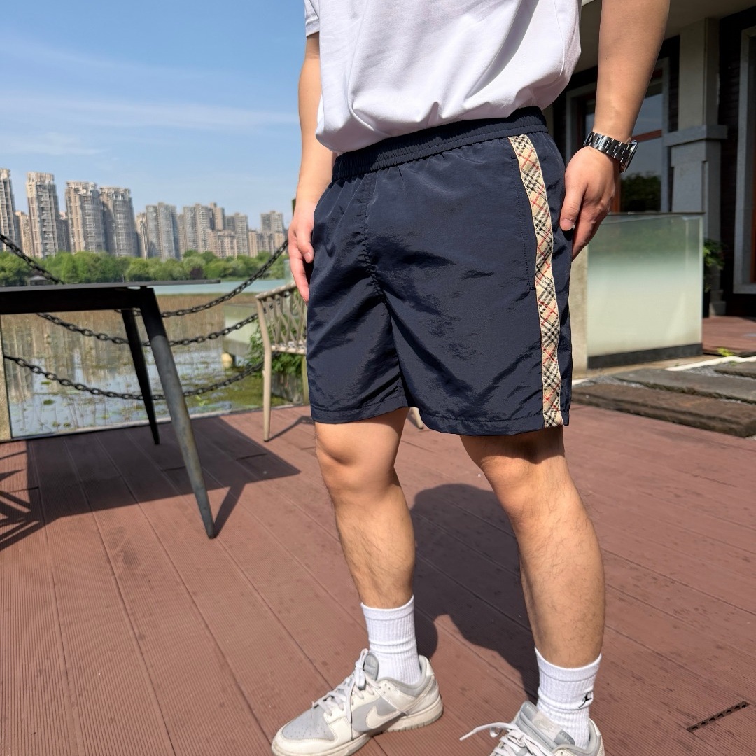 [홍콩명품.BURBERRY] 버버리 2026 남성용 반바지 BU1755 PD 홍콩명품의류,구매대행,온라인명품