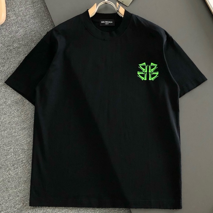 [홍콩명품.BALENCIAGA] 발렌시아가 2026 남성용 반팔 BL1457 PD 홍콩명품의류,구매대행,온라인명품
