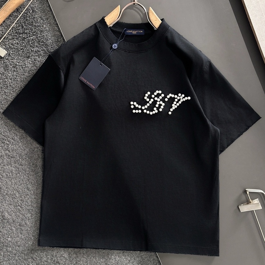 [홍콩명품.LOUIS VUITTON] 루이비통 2026 남성용 반팔 LV3232 PD 홍콩명품의류,구매대행,온라인명품